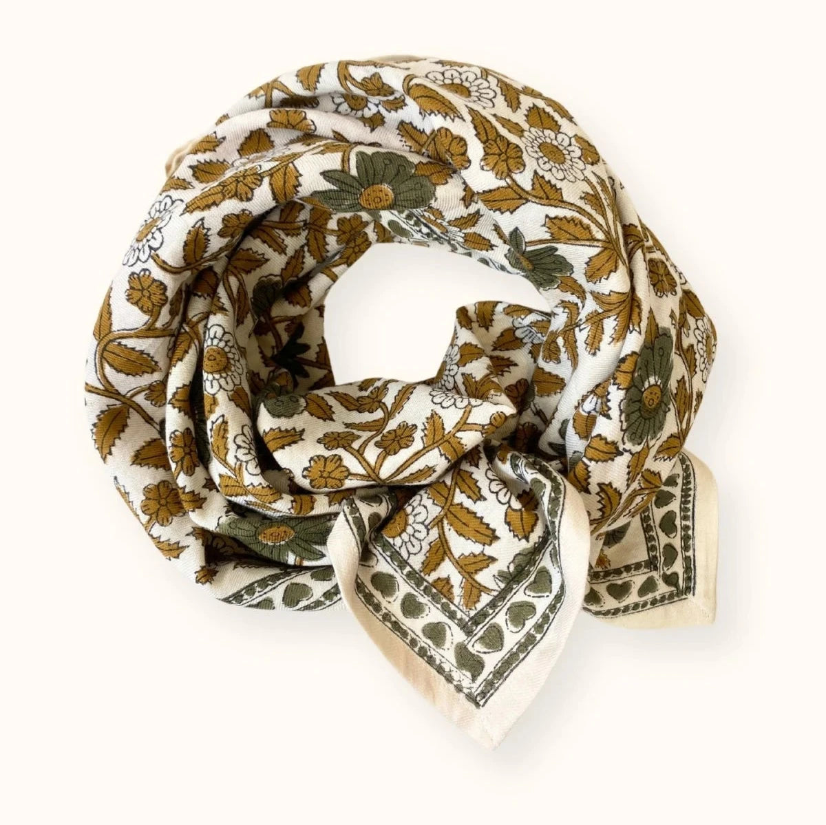 Foulard Apache modèle Manika "Cœur" couleur Macadamia