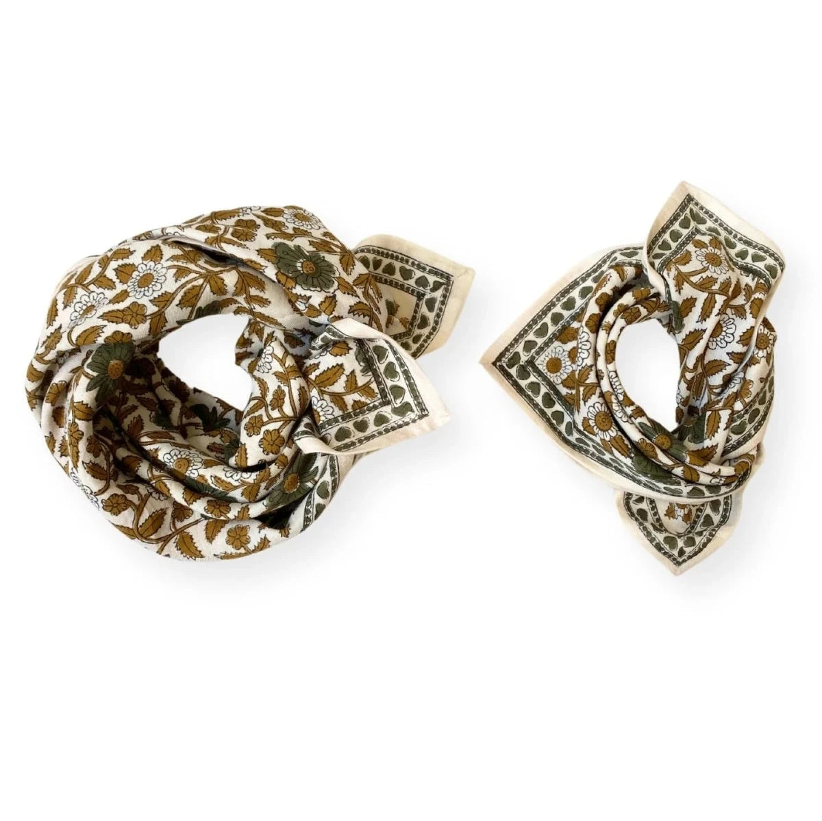 Foulard Apache modèle Manika "Cœur" couleur Macadamia