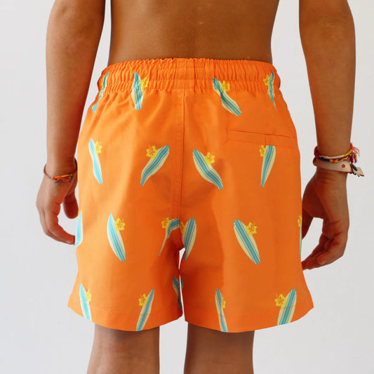 Maillot-de-bain-enfant-recycle-orange-motif-surf-dos-fond-blanc